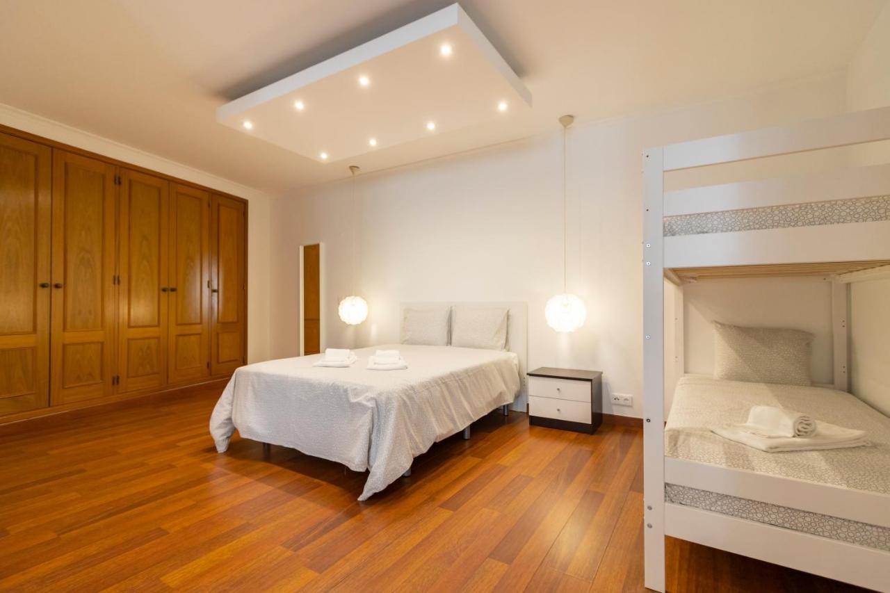 Spaceful In Apartment Albufeira