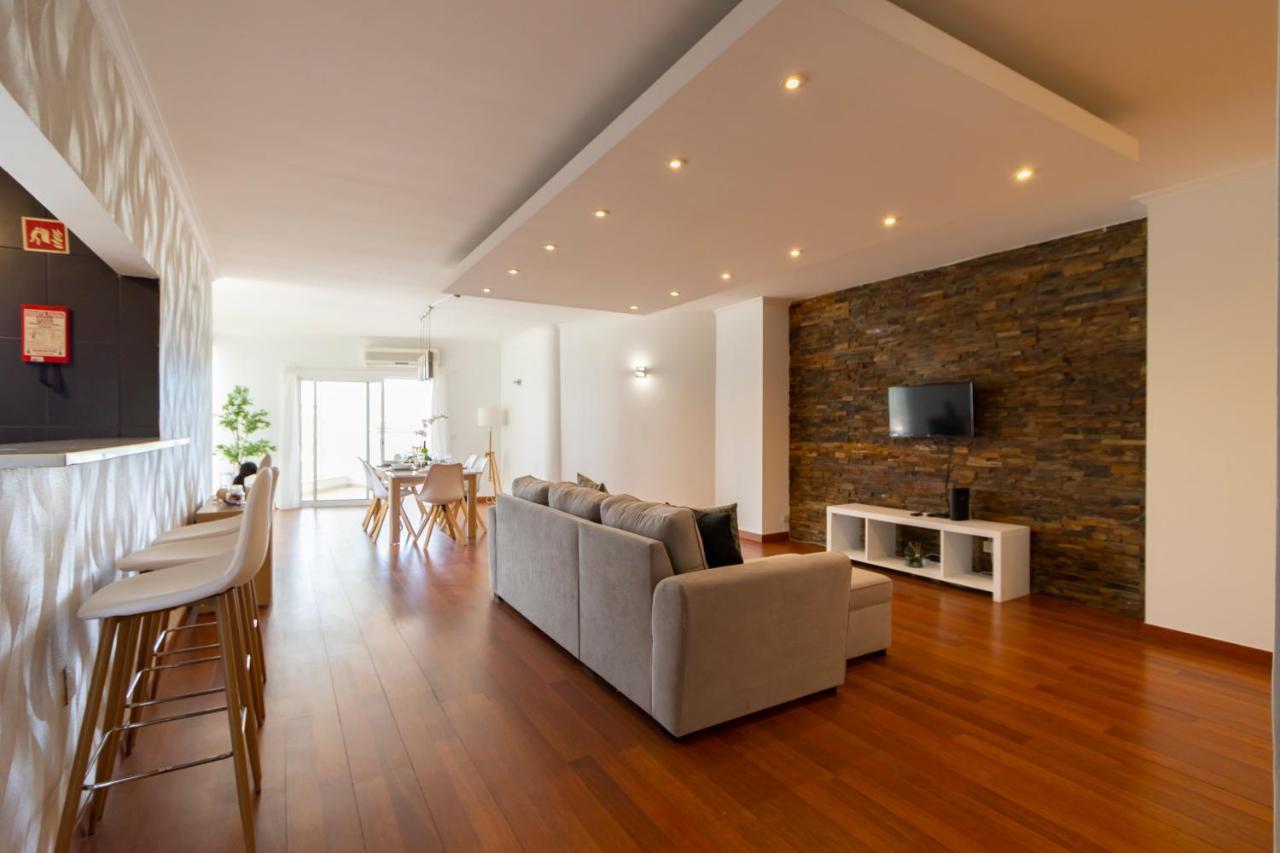 Spaceful In Albufeira