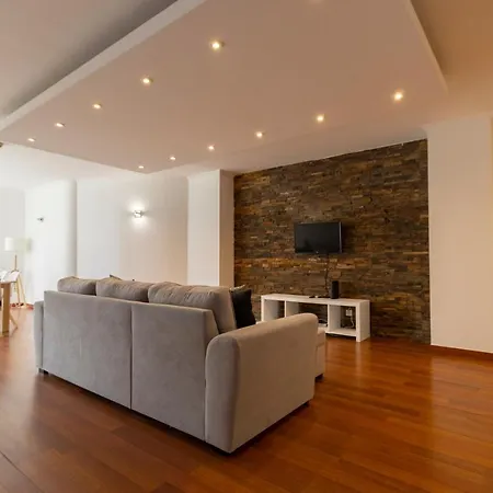 Spaceful Apartment In Albufeira Exterior photo
